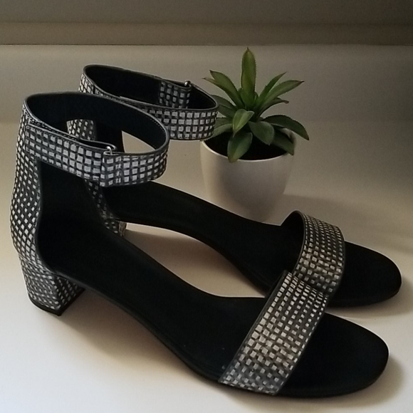 Vince Rita Block Heel Sandals - Picture 2 of 8